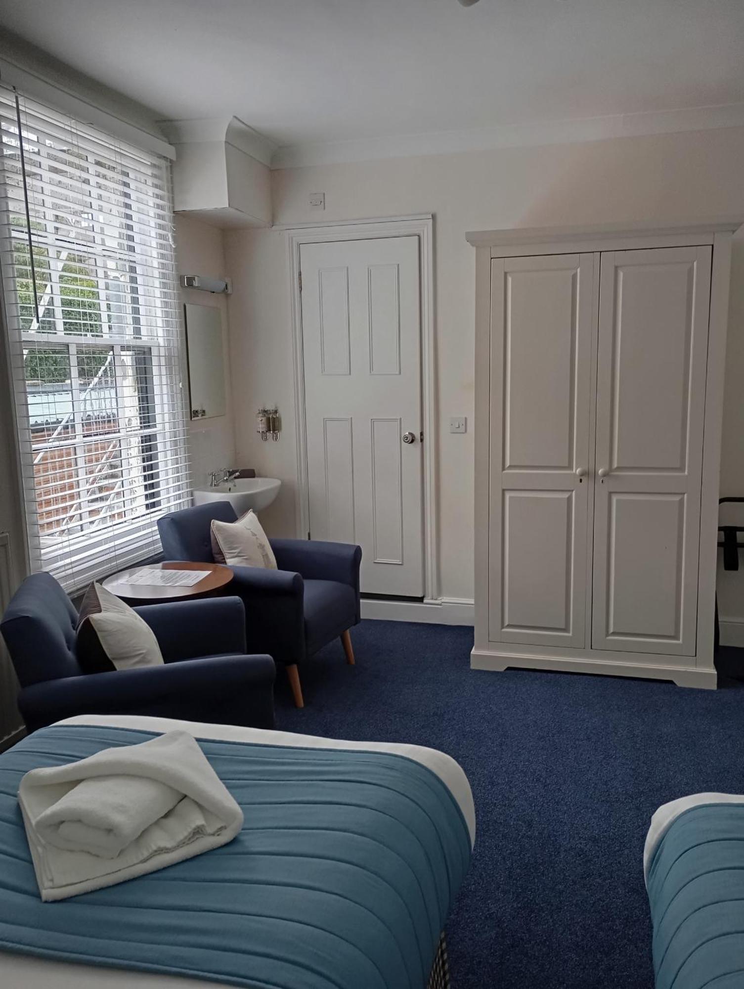 Royal Ocean Racing Club Hotel Cowes  Buitenkant foto