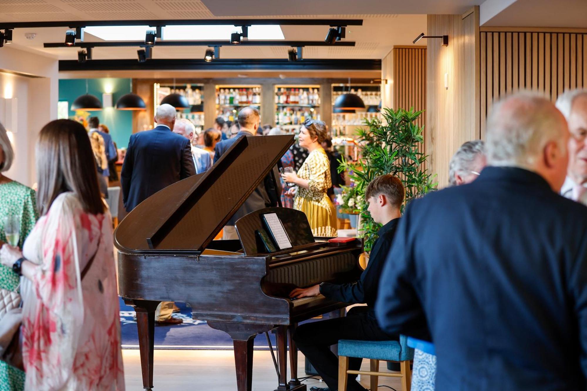 Royal Ocean Racing Club Hotel Cowes  Buitenkant foto