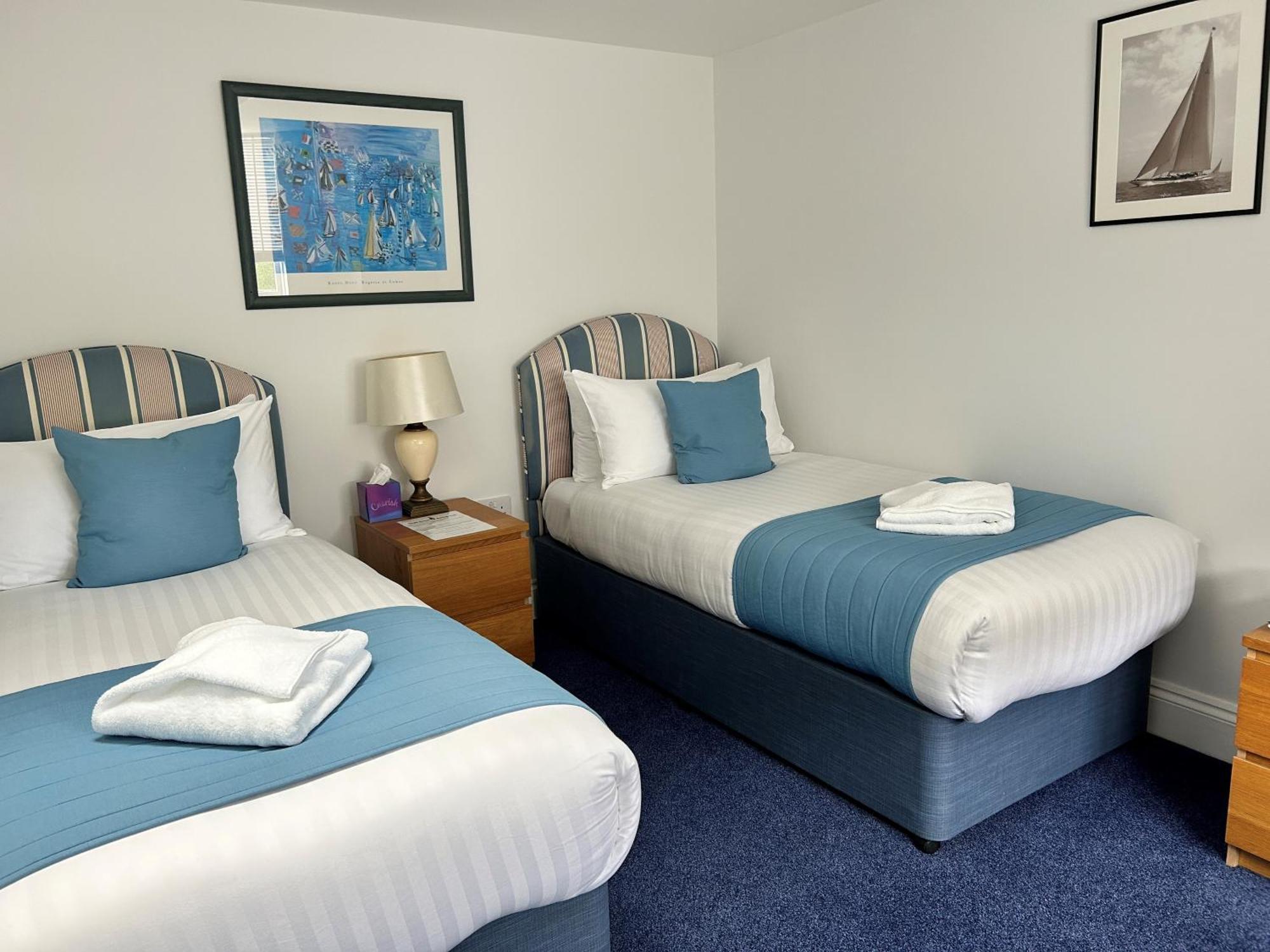Royal Ocean Racing Club Hotel Cowes  Buitenkant foto