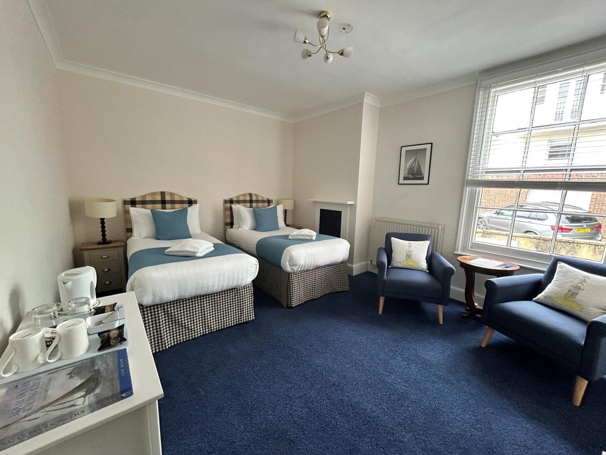 Royal Ocean Racing Club Hotel Cowes  Buitenkant foto