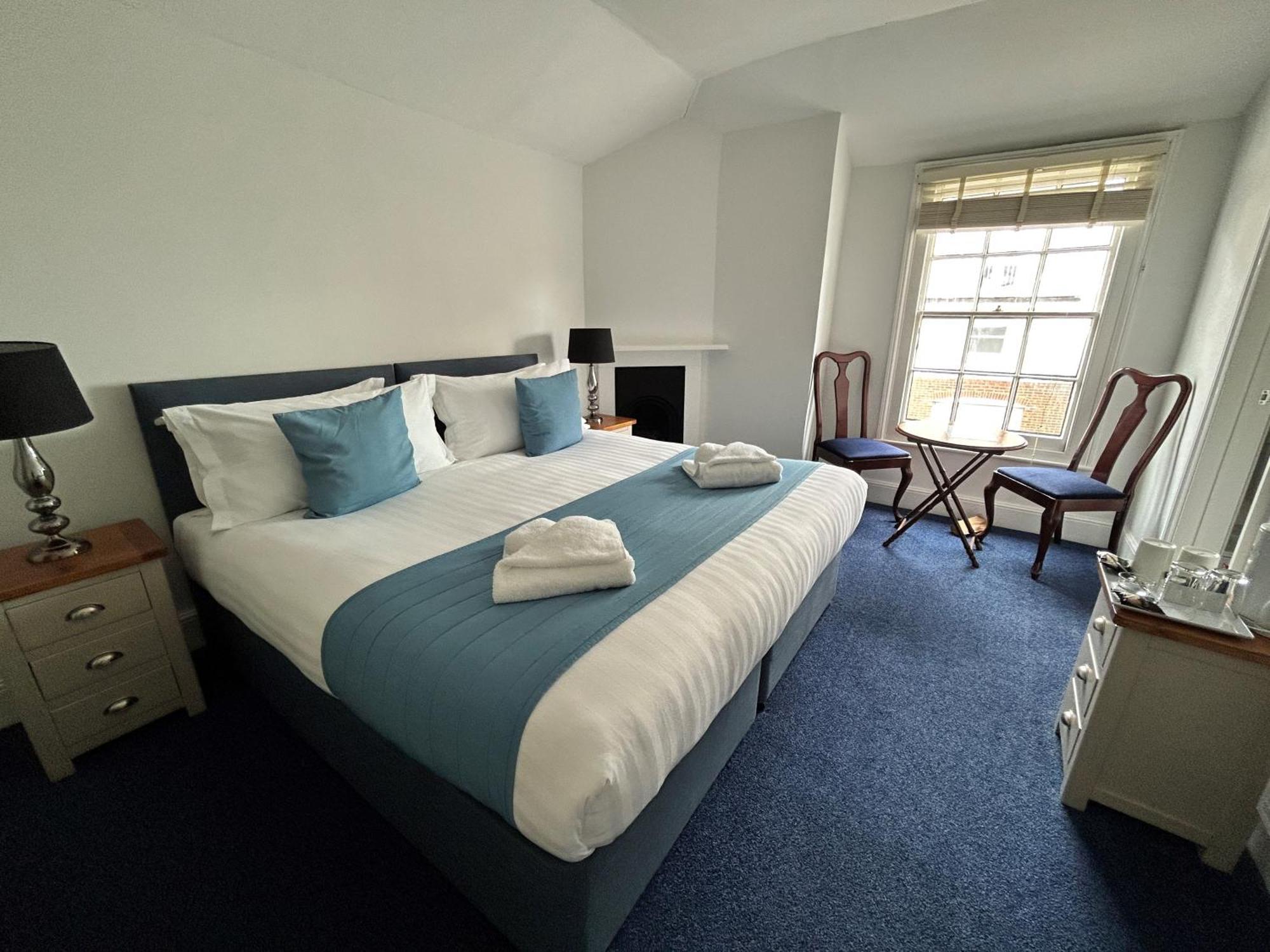 Royal Ocean Racing Club Hotel Cowes  Buitenkant foto